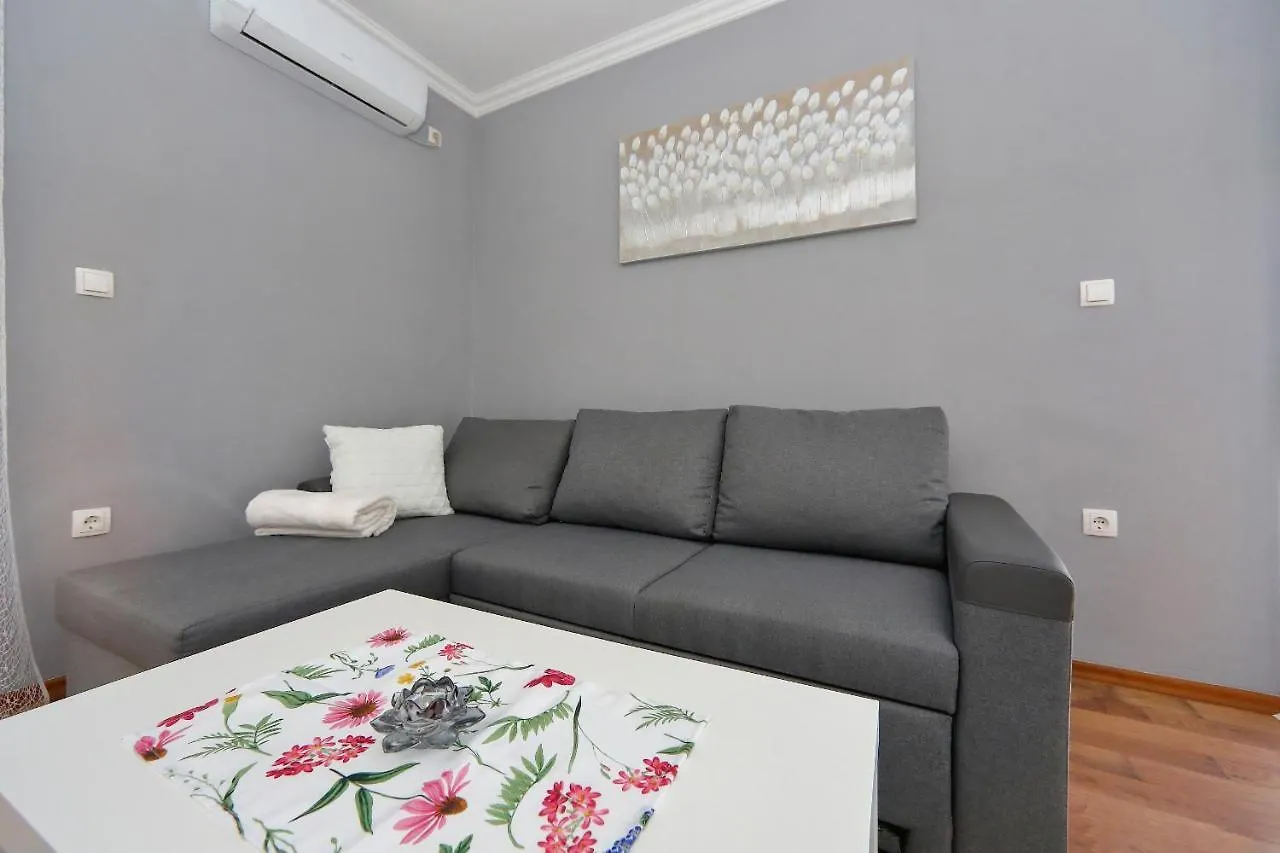 Apartments Nikić Bibinje
